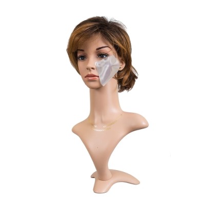 A 100-piece film on the cheeks.