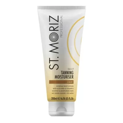 St. Moriz PROFESSIONAL DAILY TANNING MOISTURIZER LIGHT moisturizing lotion, gradually building tan 200 ml