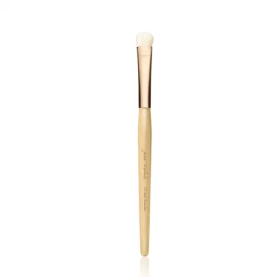 Jane Iredale CHISEL SHADER brush for precise eye makeup